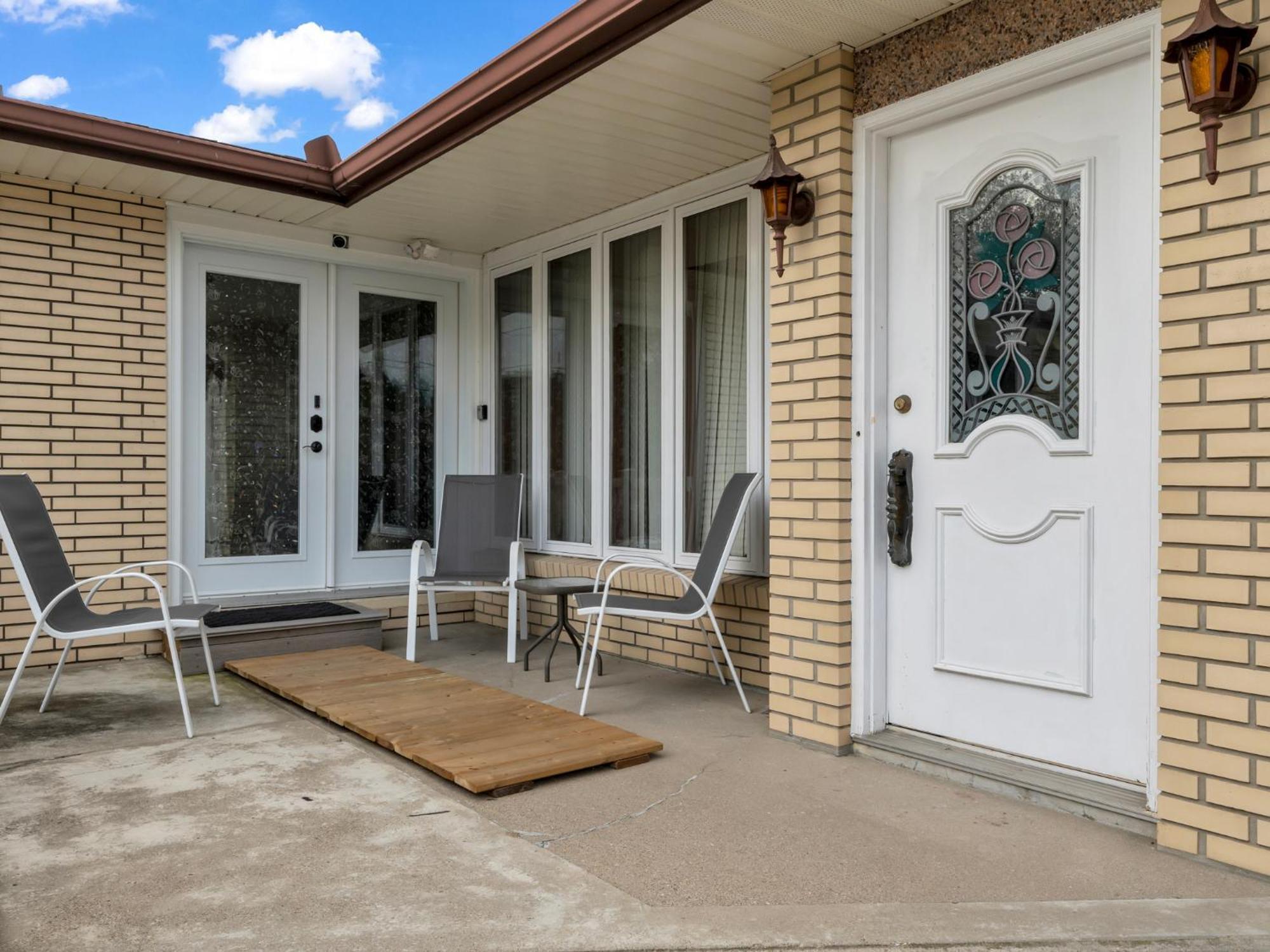 Park Bungalow #4 - Seacliff Beach Suites Leamington Exterior foto